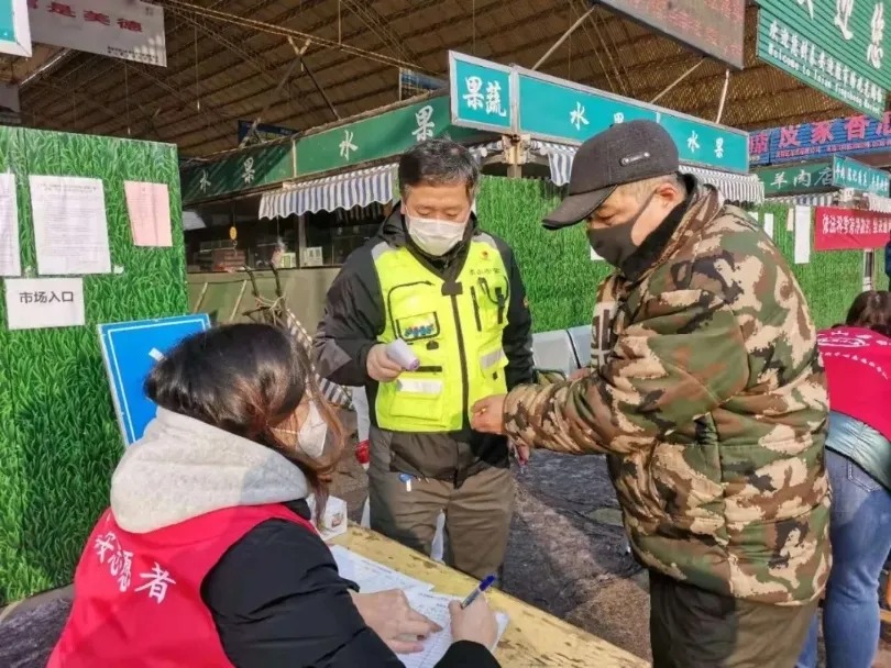 『林洪波』小家大爱|林洪波家庭:她在抗疫一线冲锋,他是坚强后盾