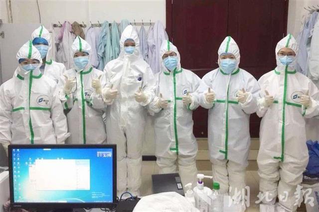 「志愿者」在坚定逆行中成长：湖北保卫战、武汉保卫战中的95后、00后们