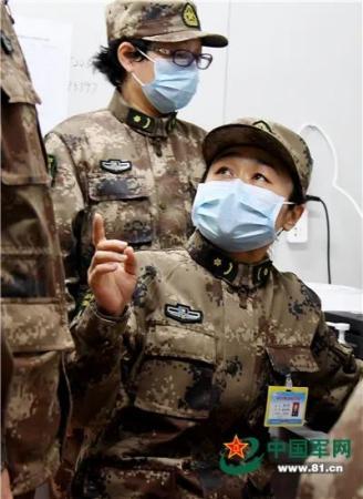 【赵玉英】用心治疗用心服务，火神山出院患者与她隔空拥抱