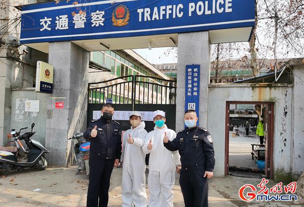 [周海文]视频丨为逆行者“逆行”——两位武汉发型师的战疫故事