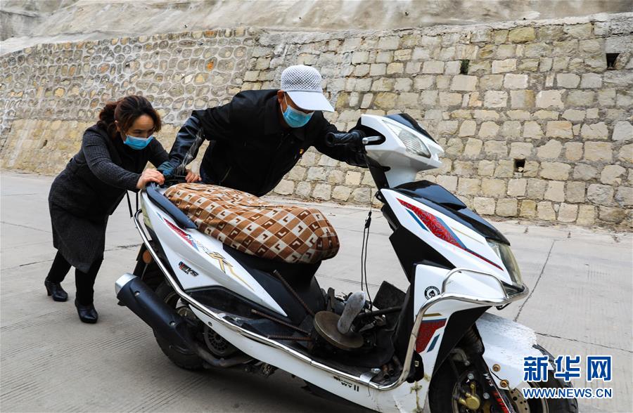 王家岭修鞋匠张明抗“疫”记