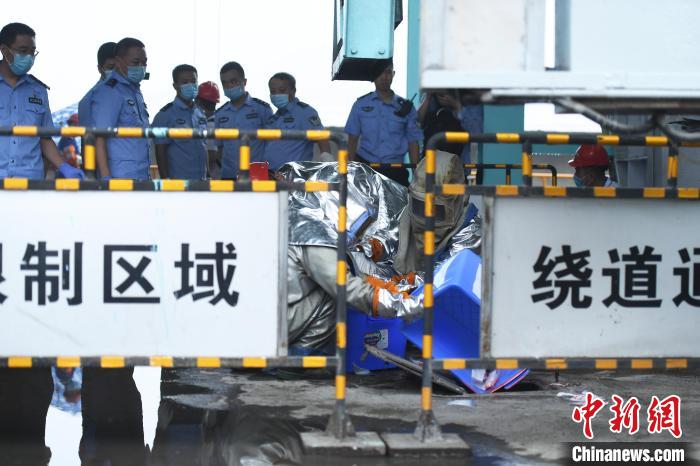 销毁重庆集中销毁毒品及制毒辅料2900公斤 案值逾8亿元