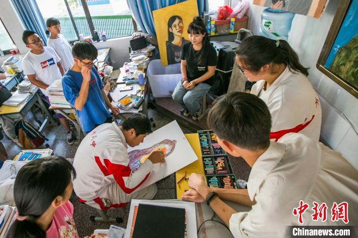 毕业照羡慕！这样的“毕业照”太有爱了，你想要嘛？