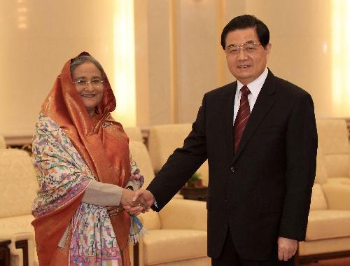 Chinese&nbsp;President&nbsp;Hu&nbsp;Jintao&nbsp;(R)&nbsp;shakes&nbsp;hands&nbsp;with&nbsp;visiting&nbsp;Bangladeshi&nbsp;Prime&nbsp;Minister&nbsp;Sheikh&nbsp;Hasina&nbsp;in&nbsp;Beijing,&nbsp;capital&nbsp;of&nbsp;China,&nbsp;March&nbsp;19,&nbsp;2010.&nbsp;(Xinhua/Pang&nbsp;Xinglei)