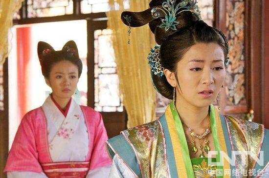 《后宫》热拍 冯绍峰安以轩刘庭羽大玩三角恋