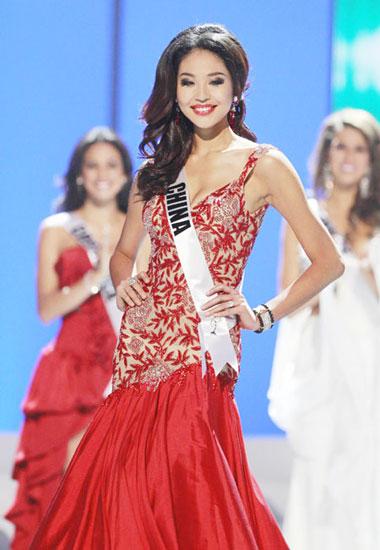 final five contestants of the Miss Universe 2011 pageant in Sao