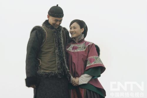 《独有英雄》周一围李小冉薛佳凝笔书写矿业传