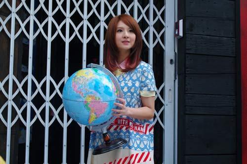 郭静《我们都能幸福着》将发 拍MV差点引居民