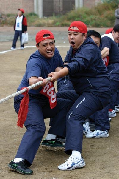 推动卓越品牌的飞轮--伊利的品牌发展模式_cc