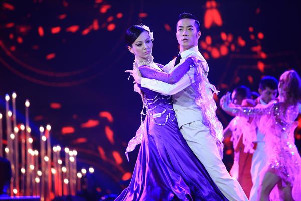 《舞出我人生》:混搭玩出新花样_cctv.com提供