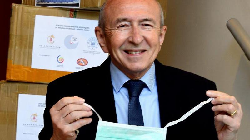 『央视新闻』法国里昂市长：解除禁足后必须佩戴口罩