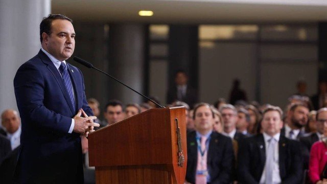 央视新闻|巴西总统府总秘书处部长确诊新冠肺炎