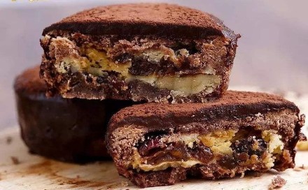 撒尿牛丸|螺蛳粉馅、榨菜馅、辣条馅……奇怪的月饼馅又增加了！