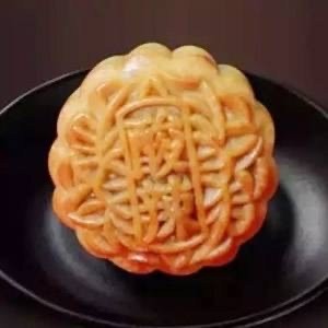 撒尿牛丸|螺蛳粉馅、榨菜馅、辣条馅……奇怪的月饼馅又增加了！