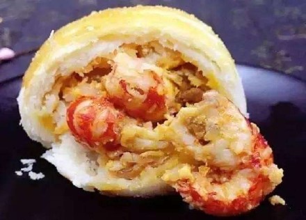 撒尿牛丸|螺蛳粉馅、榨菜馅、辣条馅……奇怪的月饼馅又增加了！