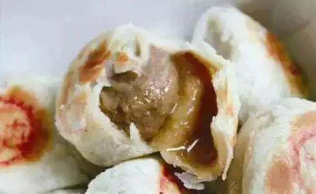 撒尿牛丸|螺蛳粉馅、榨菜馅、辣条馅……奇怪的月饼馅又增加了！