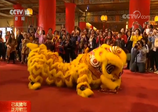 【过大年 迎新春】台湾台北：击鼓舞狮 喜迎新年