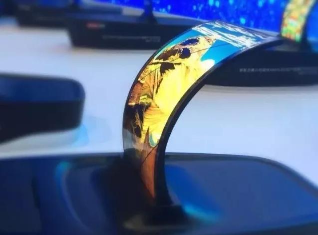 点赞 | 中国人自己生产的能卷起的手机要来了