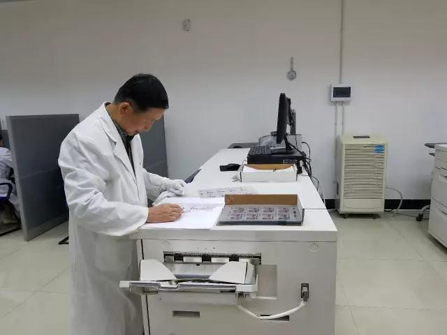 揭秘丨你的身份证到底是怎么制作出来的?一共