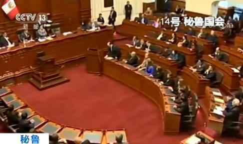 上百辆共享单车扫码打不开 市民:把垃圾堆在街