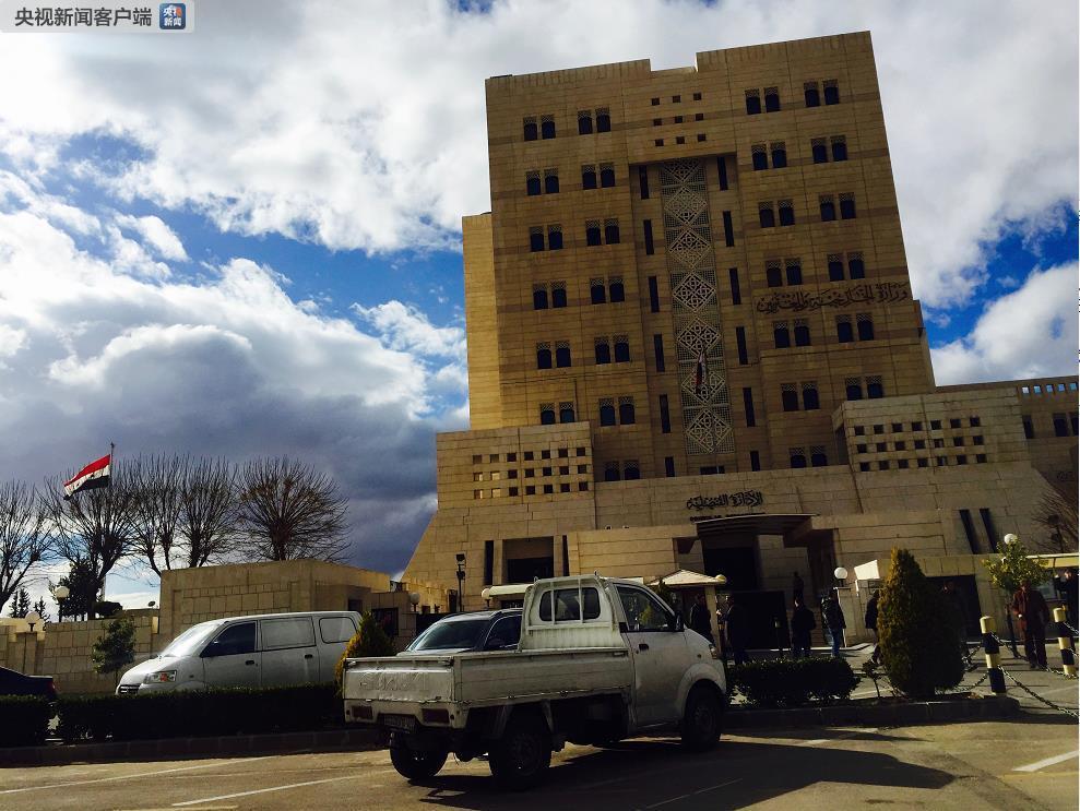 叙政府呼吁被迫逃离的难民回国