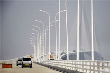 Shanghai Yangtze River Tunnel-bridge opens