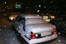 Unusually early snowfall hits northern China