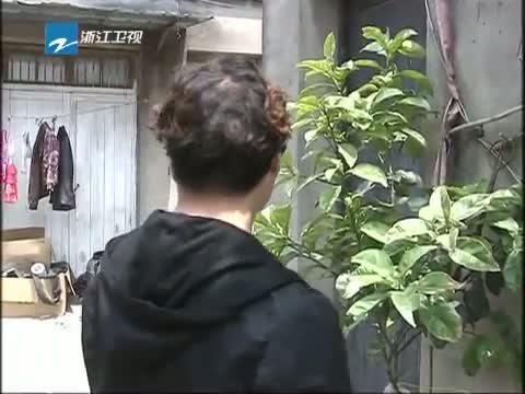 <em>一男</em>对<em>多女</em>群交|