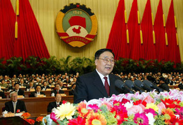 &nbsp;&nbsp; &nbsp;&nbsp; ����ʣ��й��������ȷ�쵼��Ϊ������Э��ҵ�ķ�չ�ṩ�˸�����֤�� <a href=http://www.cctv.com/news/china/20030303/100450.shtml target=_blank><font color=blue>>>>������ȫ�ġ�</font></a>