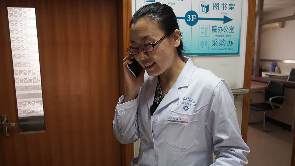 郝佳佳:我爱我的宝马车_民声频道_央视网(cc