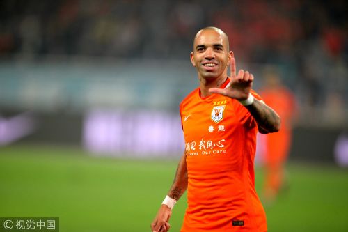 中超-塔神传射鲁能3-1进前四 辽足提前两轮降级