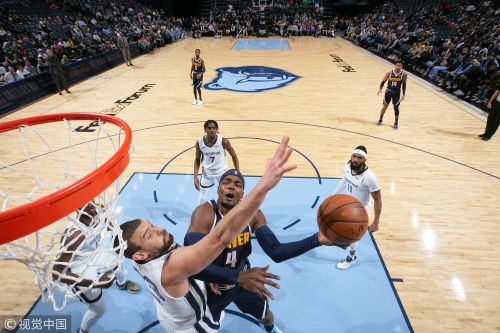 [高清组图]约基奇24分率掘金25分逆转灰熊