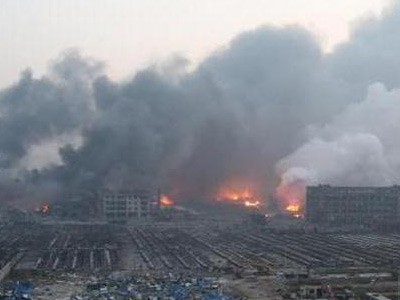 湖北荆州10名高中生结伴游泳4人溺亡1人失踪