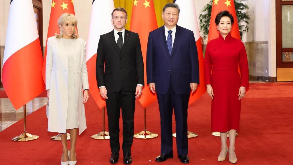 Xi holds talks with Macron, calling for expanded cooperation in multiple areas