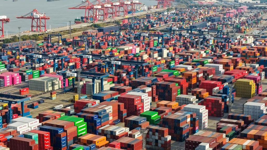 China's foreign trade sustains resilience with steady January-November growth