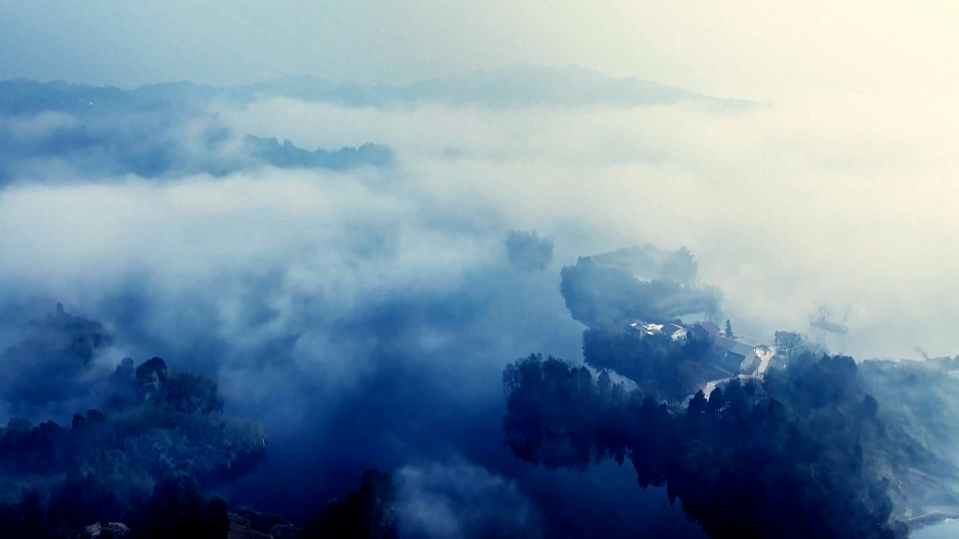 Jiulong Lake in Sichuan shines with poetic winter beauty