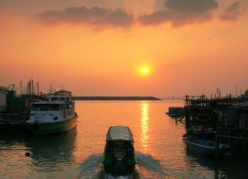 渔歌唱晚 香港大澳水上棚屋
