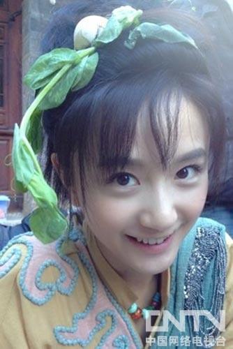 李倩袁咏仪大秀<em>姐妹情</em> 《龙门镖局》杀青倒计