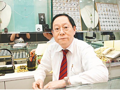 魏先生指，店铺连日来生意飙升6倍至7倍。来源 香港《文汇报》