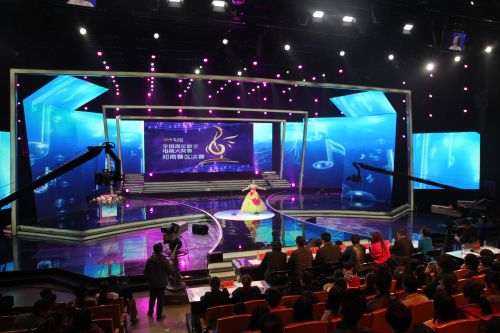 央视青歌赛:老品牌借力新媒体焕发青春