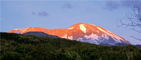 “赤道雪山”乞力马扎罗 与你的6天时光_旅游台_央视网