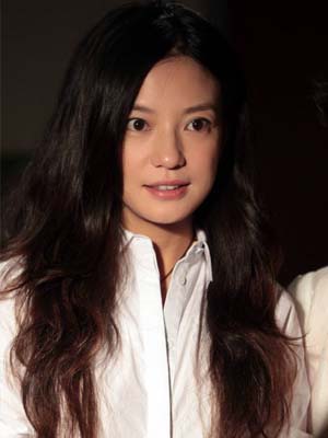  赵薇 中分 发型图片 时尚优雅又端庄_时尚台_央