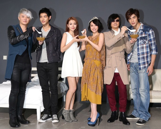 <em>F.I.R</em>.推出第7张专辑 李毓芬担任MV<em>女</em>主角_音