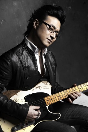 昨天中午汪峰在微博宣布自己将开始2014年的