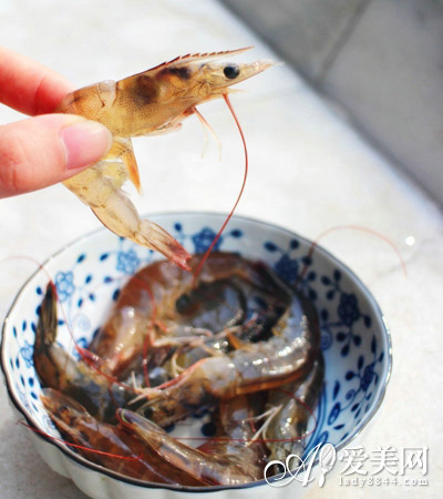 当心这些食物!10食物让身体最易过敏_旅游台_