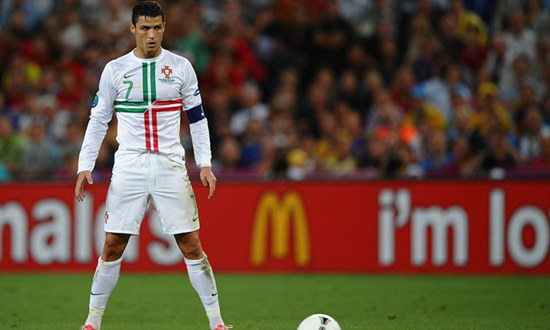 延参法师:最爱C罗鲁尼 希望成立寺院足球队