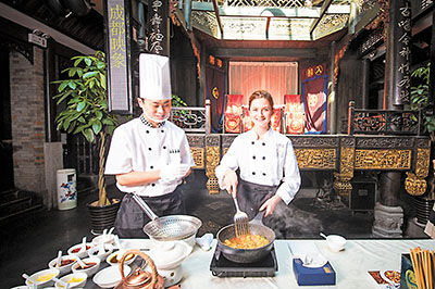 哈利波特女友学做川菜 煮麻婆豆腐