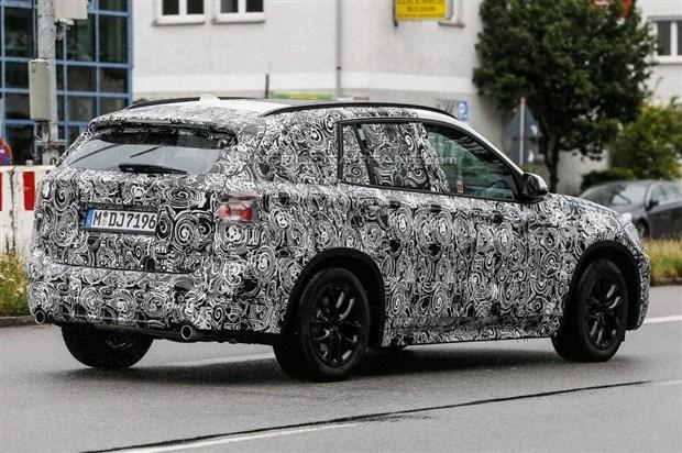 宝马全新X1内饰谍照曝光 将2015年推出_汽车