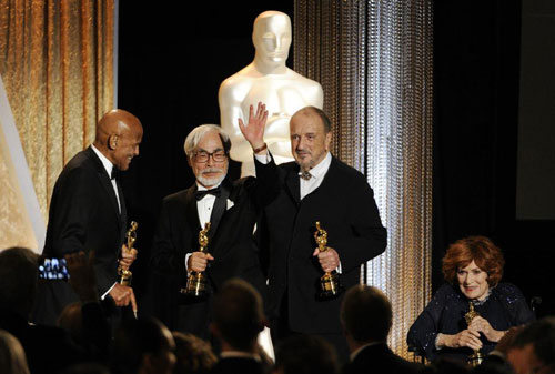 宫崎骏获 奥斯卡终身成就奖  称将继续动画创作