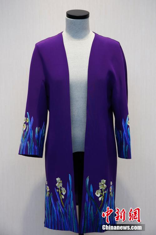 2014APEC会议特色中式服装亮相(组图)